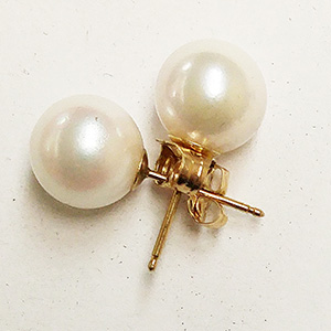 Finished Pearl Studs